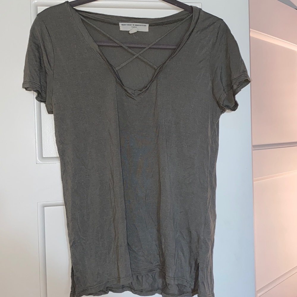 ☀️2/$15 SALE☀️ Project Social T V-Neck